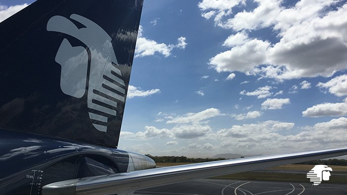 Aeroméxico despide a 60 sobrecargos por reajuste - aeromexico