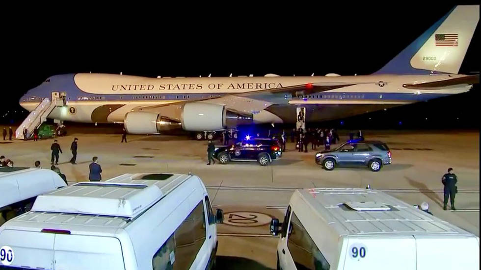 Trump aterriza en Buenos Aires para asistir a cumbre del G20 - air-force-one-donald-trump-y-melania-2