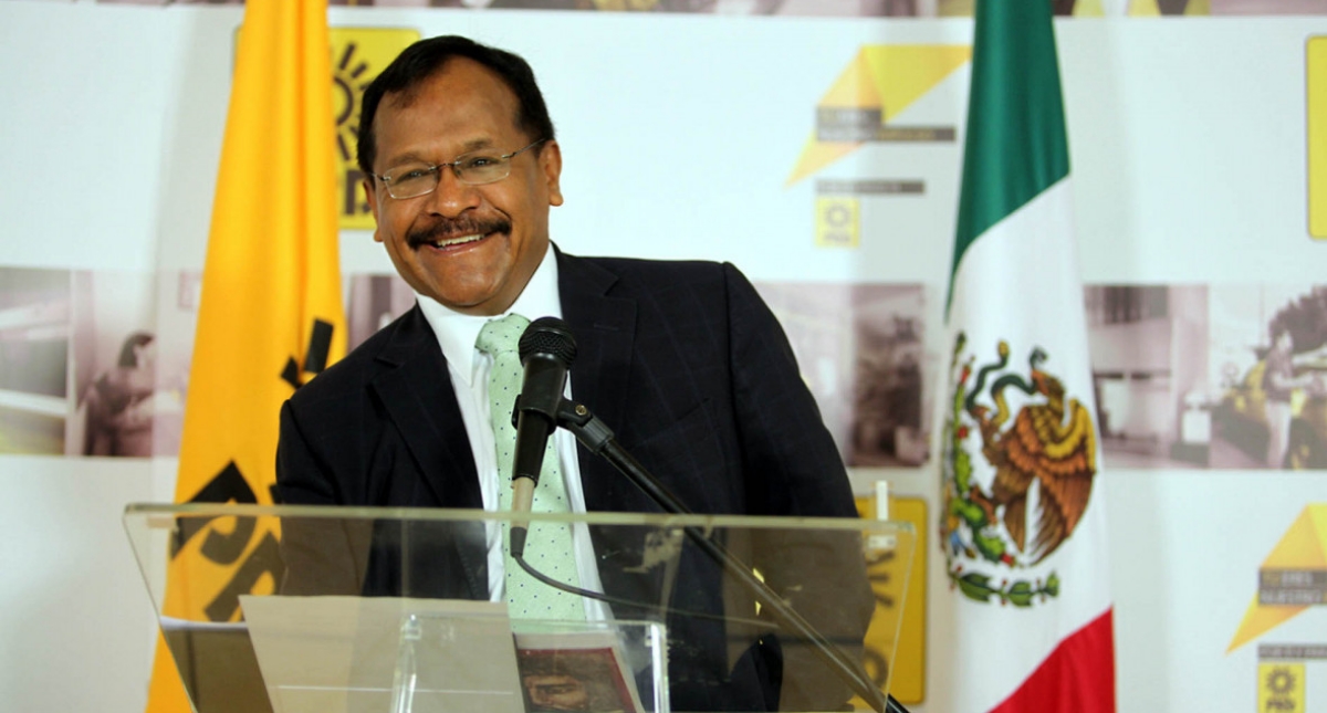 Alejandro Sánchez Camacho anuncia su renuncia del PRD