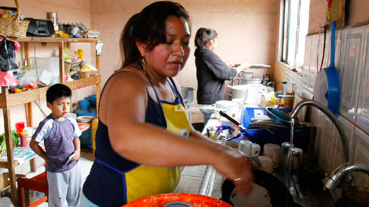 Actividades en el hogar deben considerarse como contribución económica: SCJN