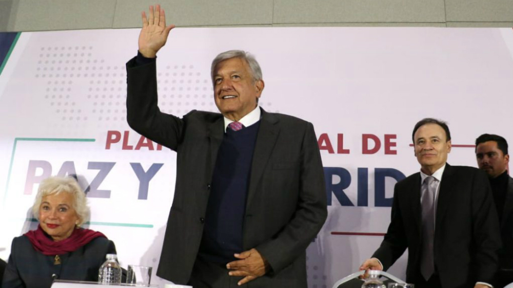 AMLO presenta el Plan Nacional de Paz y Seguridad 2018-2024 AMLO presenta el Plan Nacional de Paz y Seguridad 2018-2024