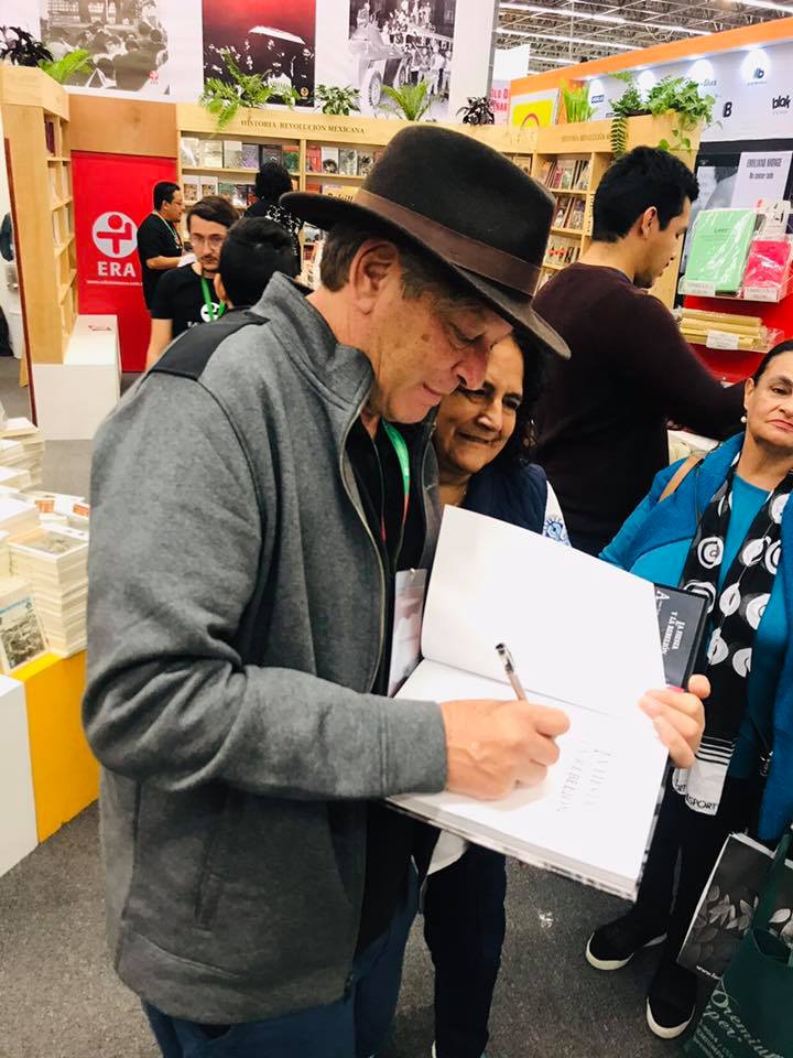 Quiero que los jóvenes no pierdan la curiosidad: Antonio Turok en la FIL - antonio-turok-fil3