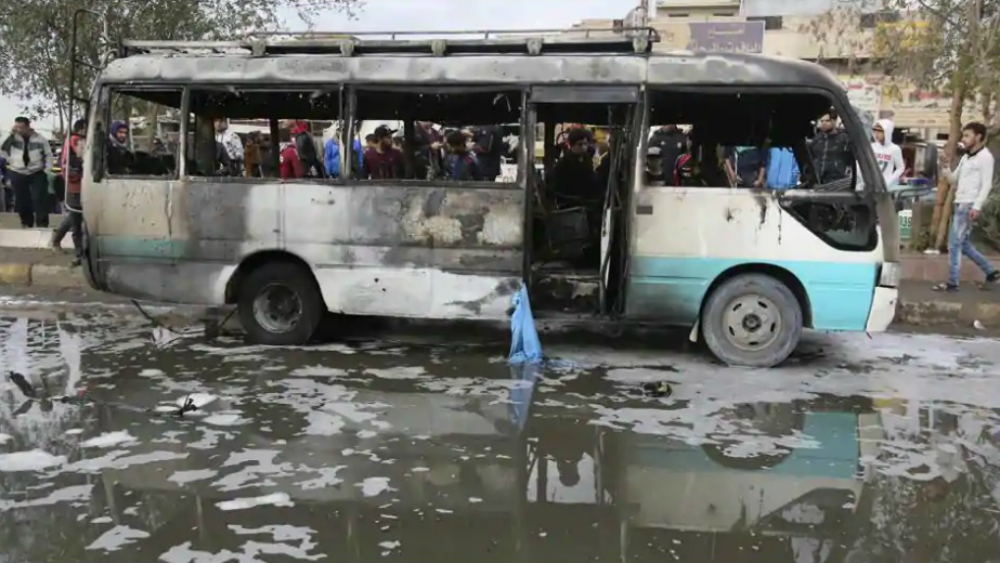 Explota bomba al paso de autobús escolar en Irak; mueren cuatro niños