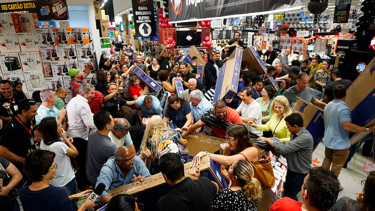 #Video Caos en diferentes partes del mundo por el Black Friday
