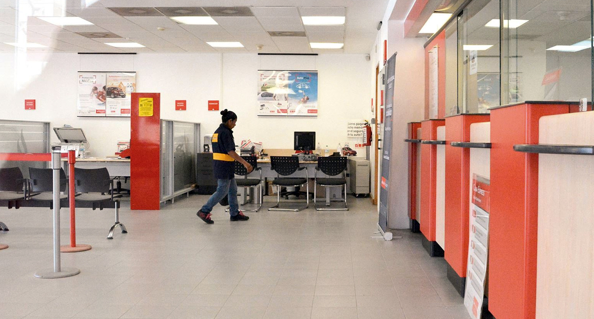 Bancos suspenderán actividades el próximo lunes