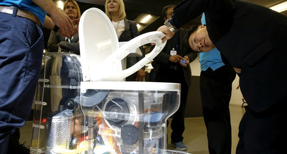 Bill Gates presenta baño que no necesita agua - bano