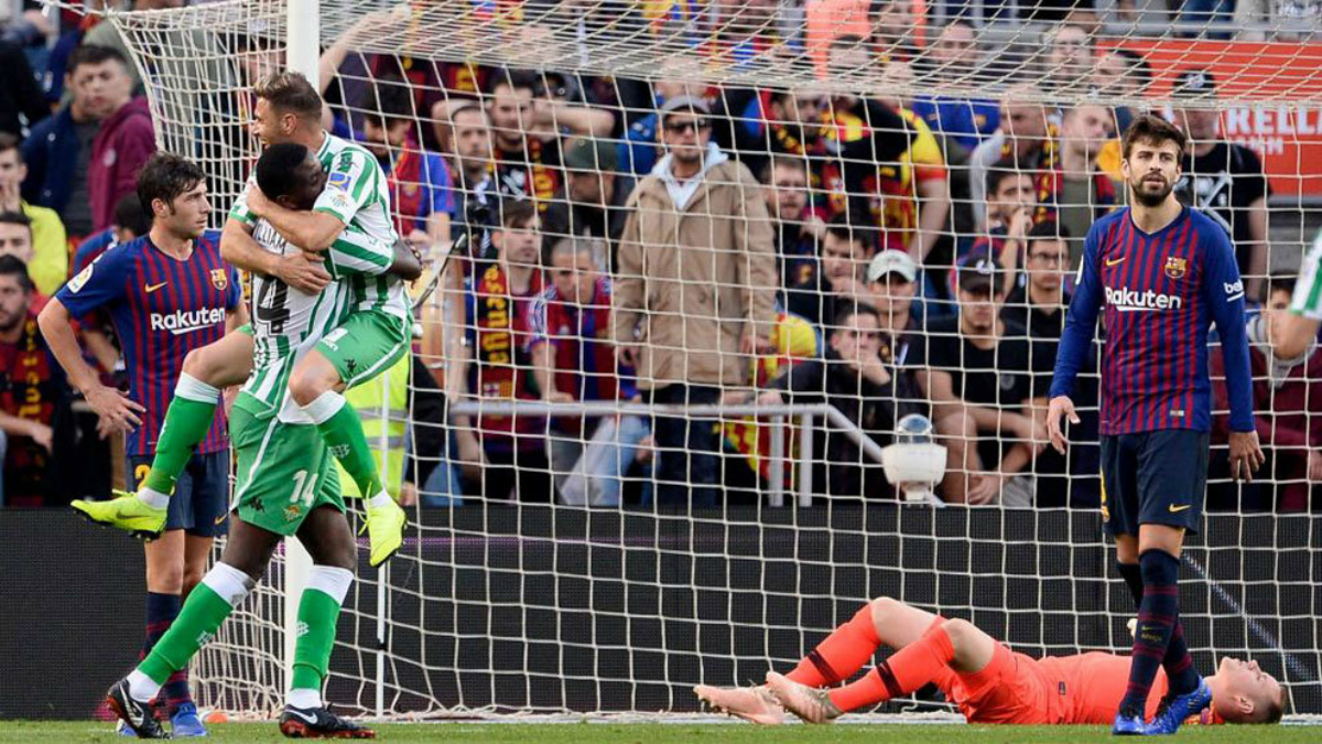 Termina invicto en casa del Barcelona con derrota ante el Betis
