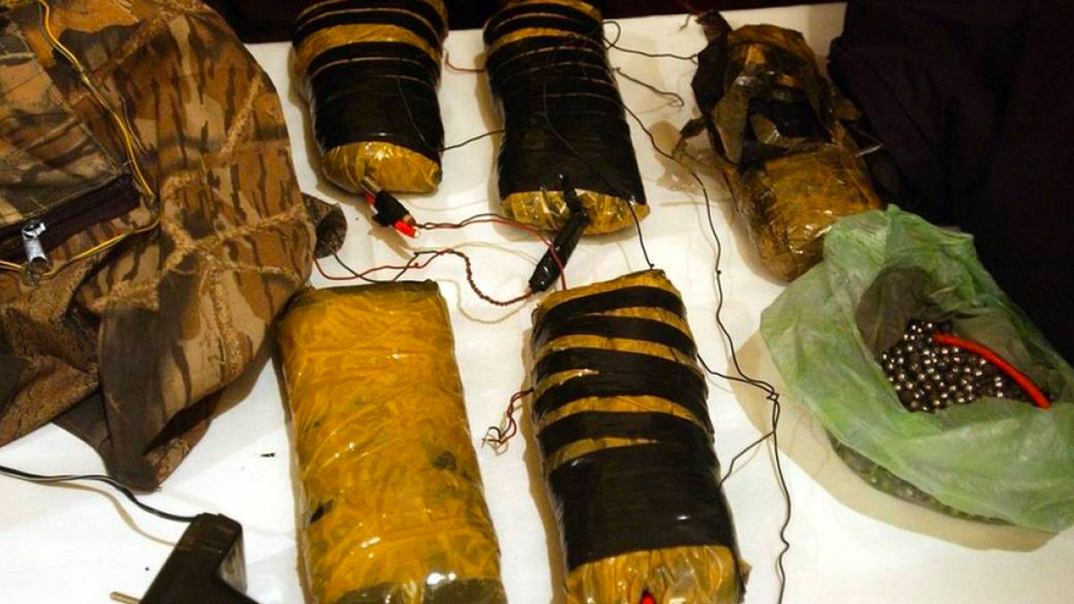 Arrestan hombre con explosivos para fabricar bomba casera en EE.UU.