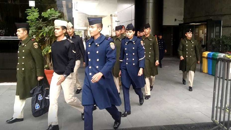 #Video Ensayan toma de posesión de AMLO en San Lázaro - cadetes