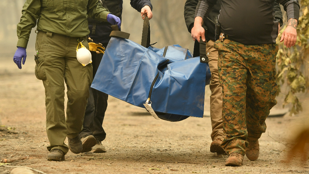 Más de mil personas desaparecidas por incendio forestal en California - california-incendios-muerto