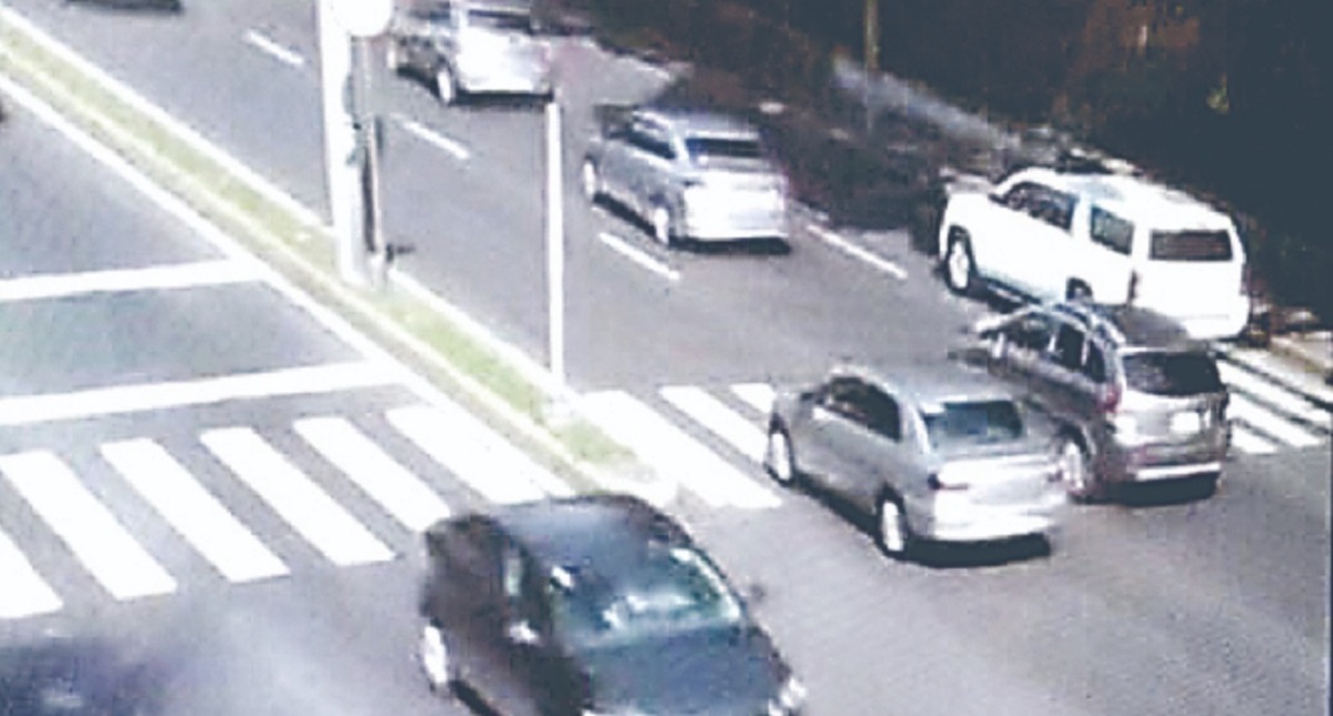 Captan a policías capitalinos secuestrando a empresario - camioneta-en-la-que-viajaba-la-victima-al-momento-del-secuestro