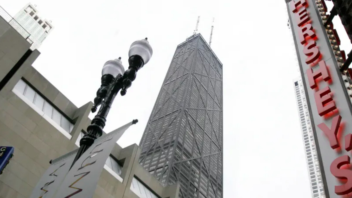 Se desploma elevador 84 pisos en Chicago