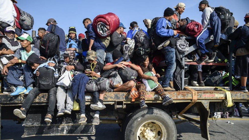 Improbable que migrantes intenten forzar su paso a EE.UU: expertos