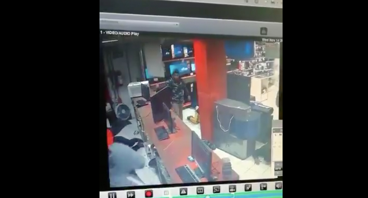 #Video Asaltan casa de empeño en la Ciudad de México