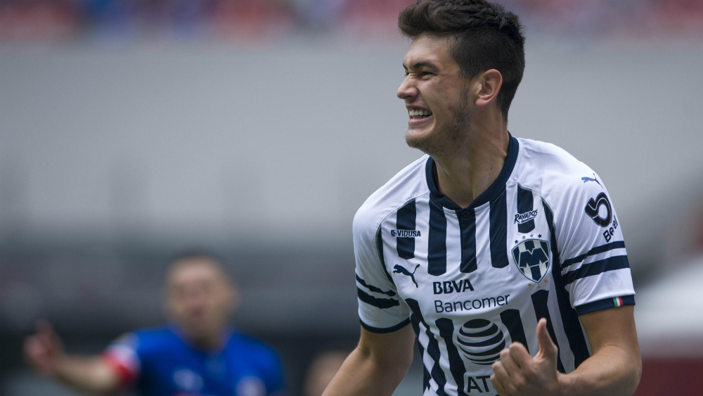 César Montes pide a Rayados analizar posible interés de Chivas