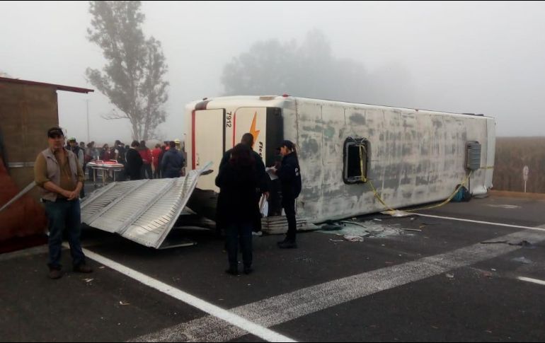 Choque entre autobús y tráiler en Jalisco deja 28 lesionados - choque-autobus-trailer-jalisco-1