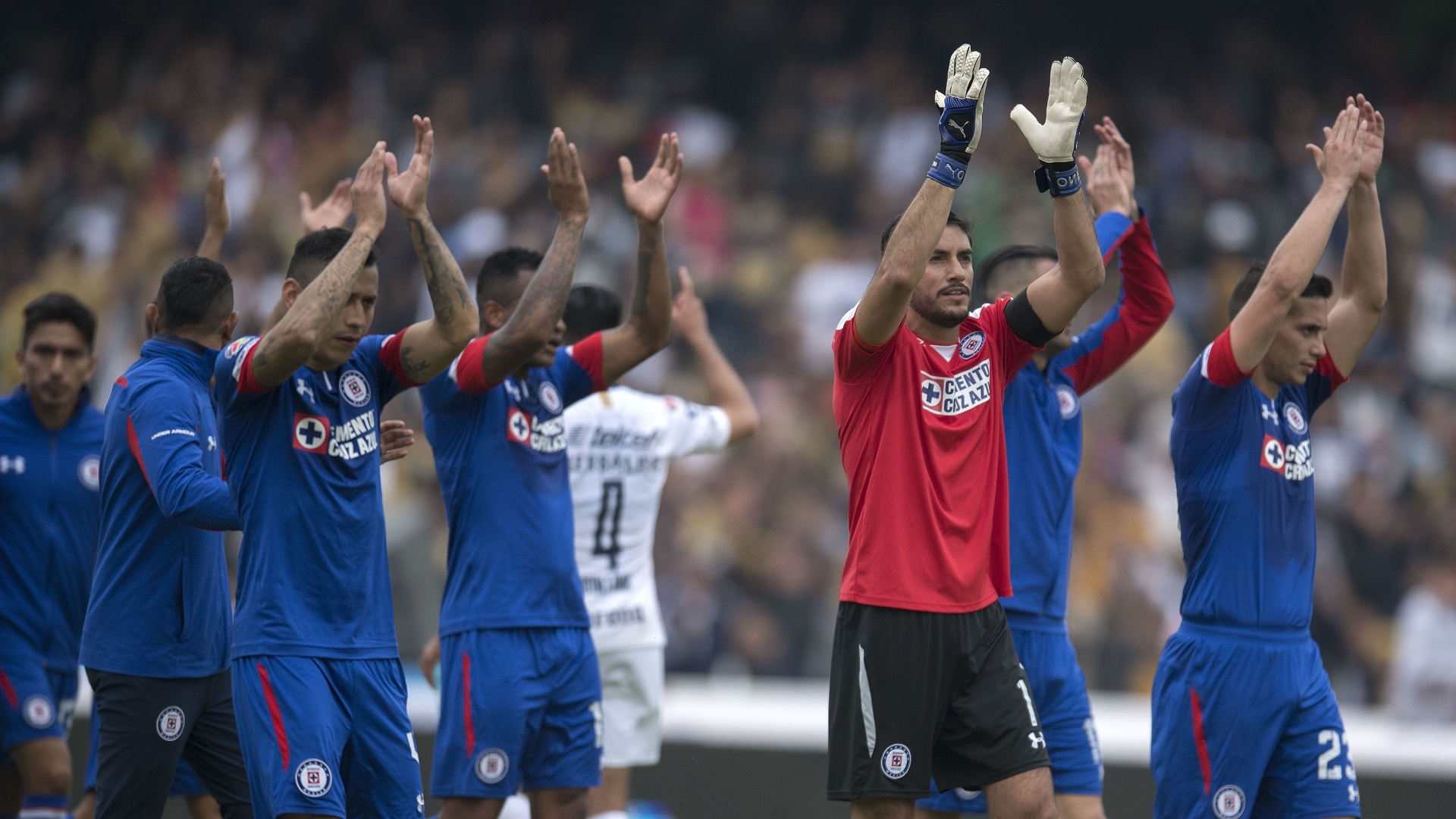 Cruz Azul vuelve al liderato