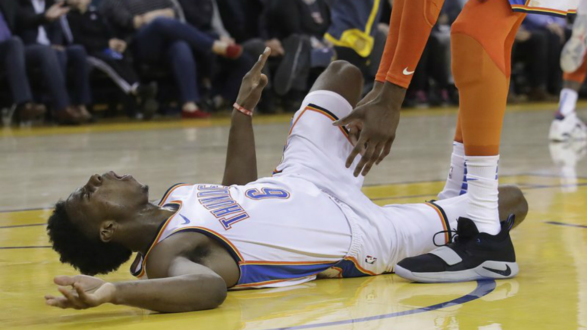 #Video Mala caída de jugador de los Thunder de Oklahoma #Video Mala caída de jugador de los Thunder de Oklahoma