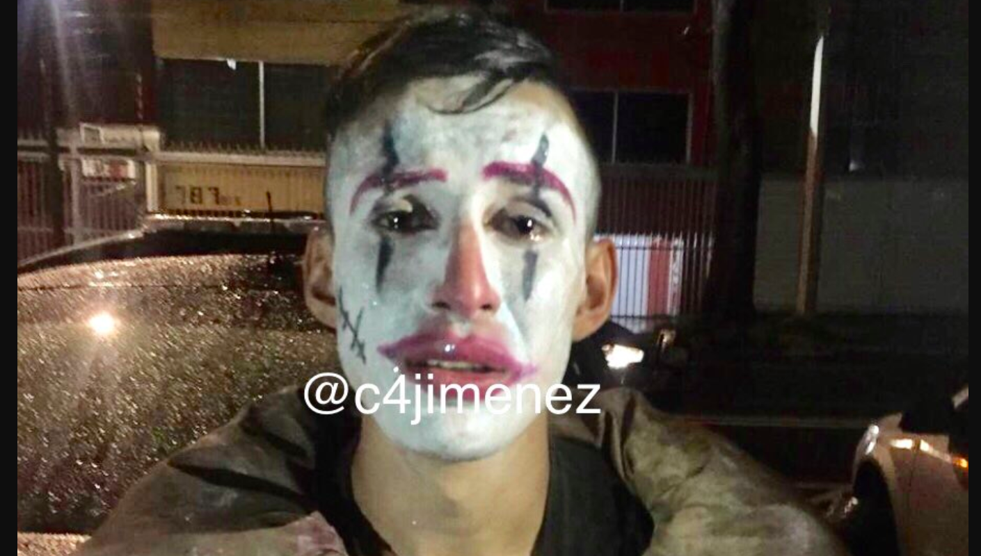 Detienen a sujeto disfrazado de ‘El Cuervo’ que asaltó a mujer