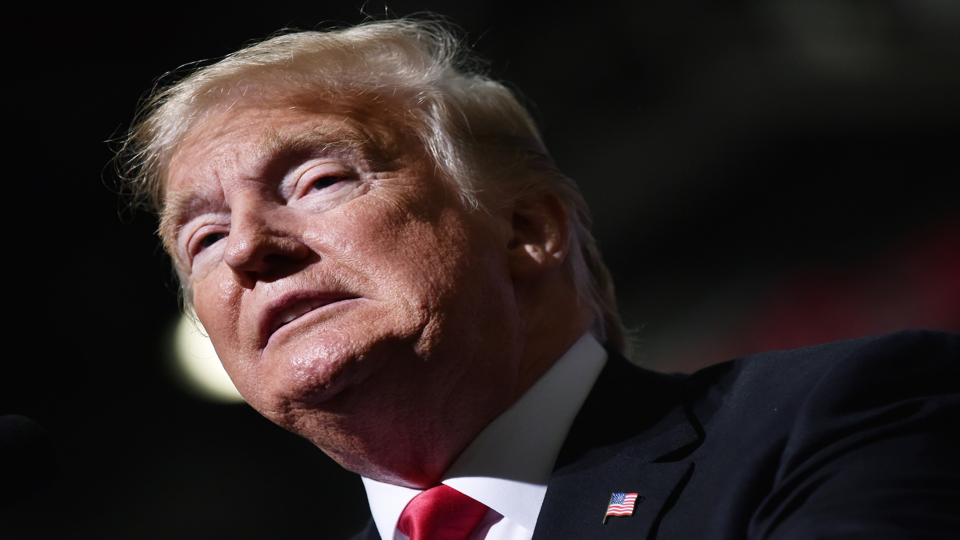 Trump advierte “muerte y caos” si jueces legislan sobre seguridad