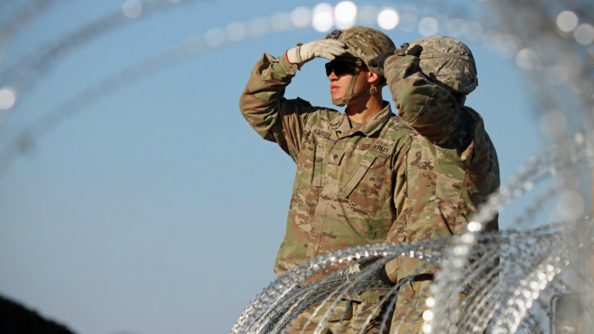 Trump aprueba el uso de fuerza letal en caso de choques con migrantes