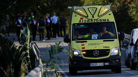 Automóvil arrolla a varios transeúntes en Barcelona - drjey74uwaij1y7