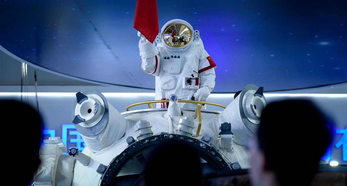 China presenta réplica de la que será su estación espacial