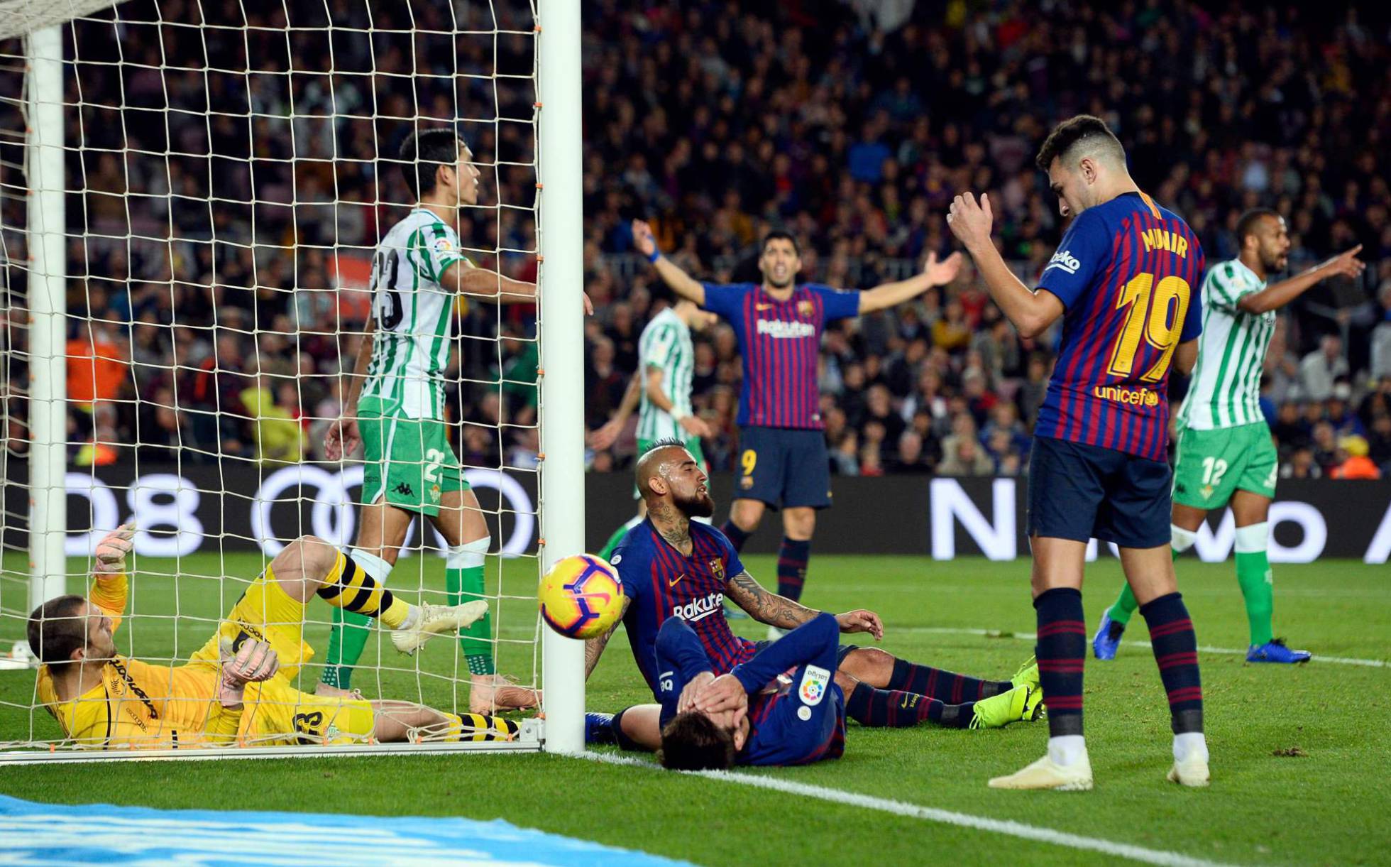 Termina invicto en casa del Barcelona con derrota ante el Betis - el-barcelona-cae-ante-el-betis