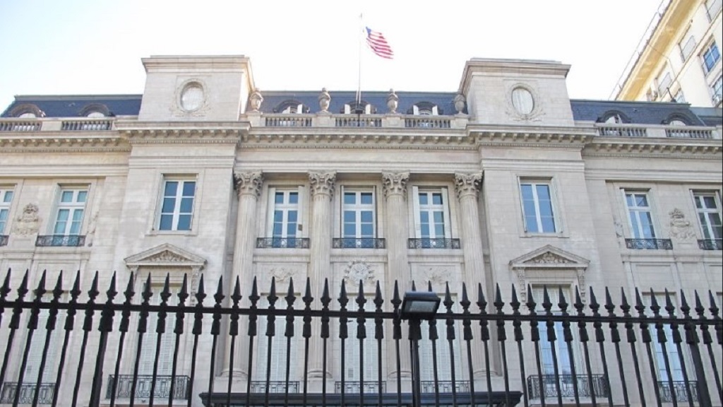 Evacuan embajada de EE.UU. en Argentina por falsa alarma de bomba