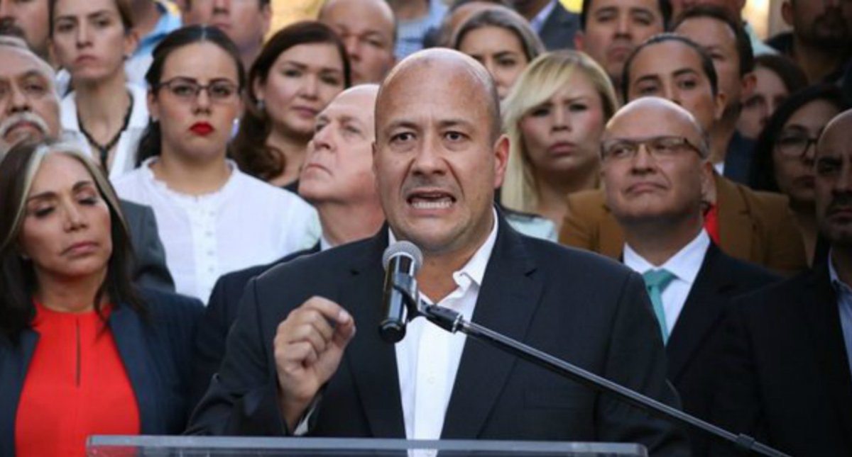 Investigan presunto robo a familiares de Enrique Alfaro, gobernador de Jalisco