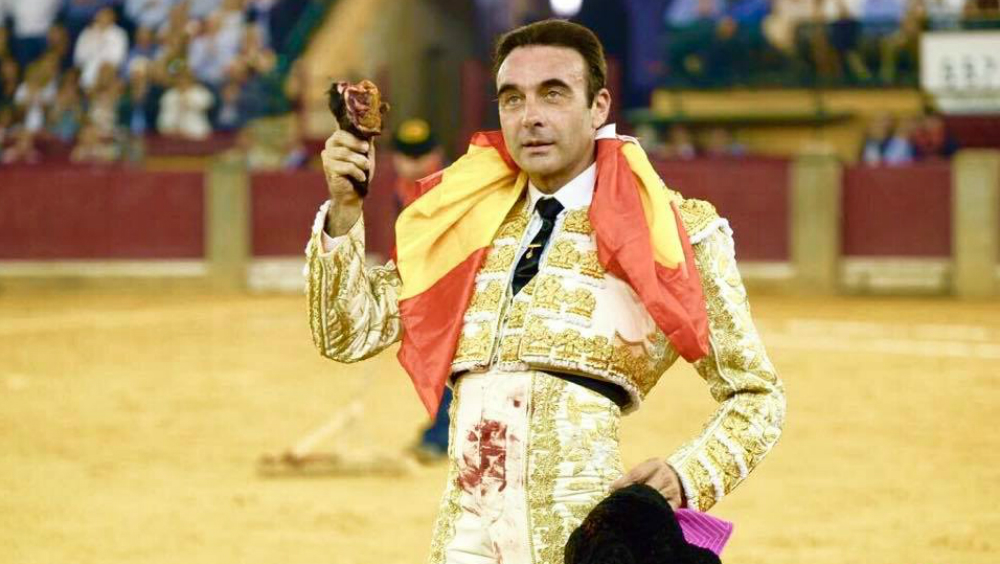 Enrique Ponce inaugura la Temporada Grande 2018-2019 de la Plaza México