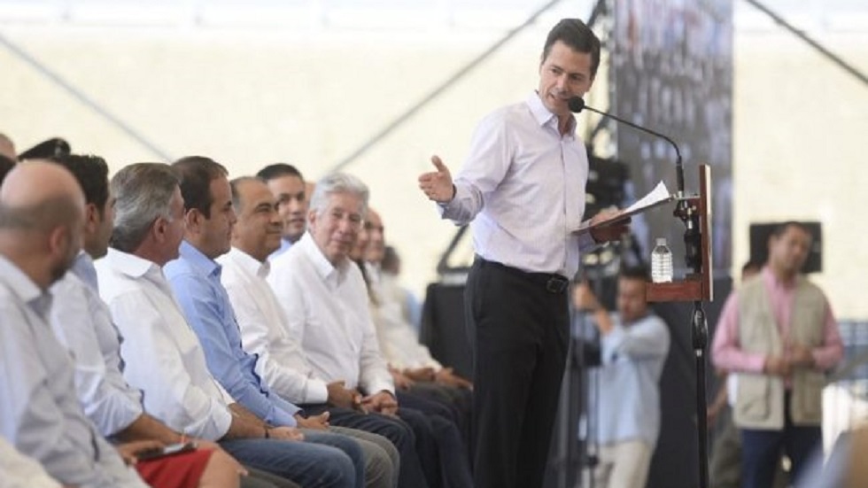 EPN pide a migrantes respetar marco legal de México