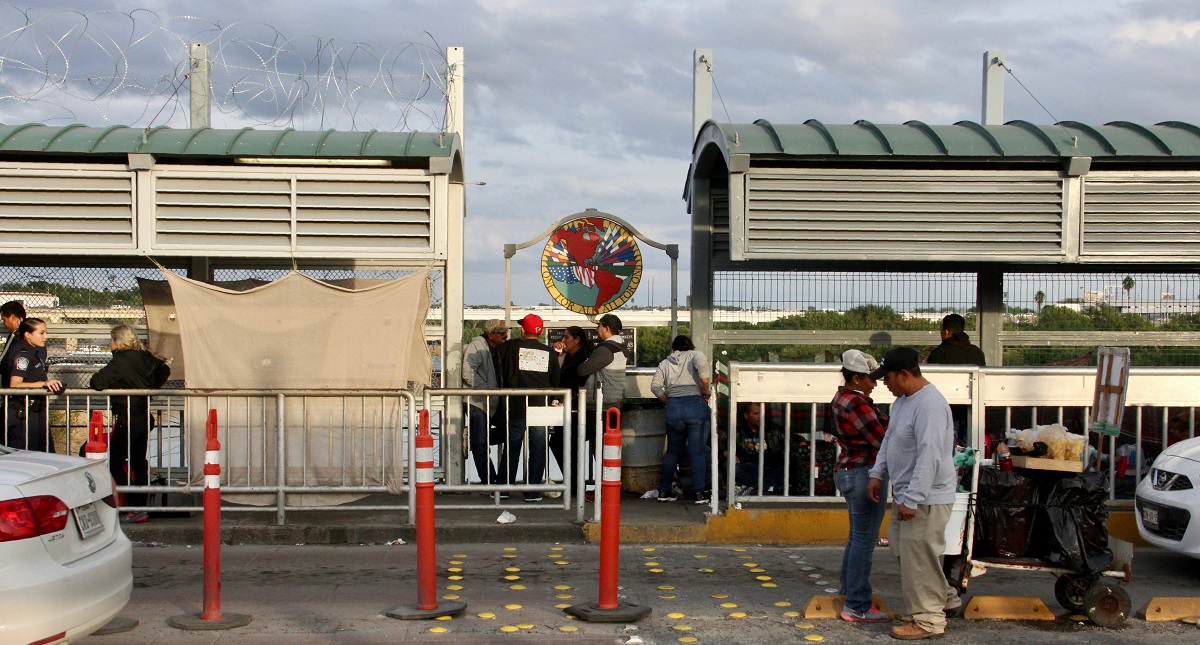 Ciudad de Texas prevé afectación por alambre de púas en frontera - frontera-laredo-con-nuevo-laredo