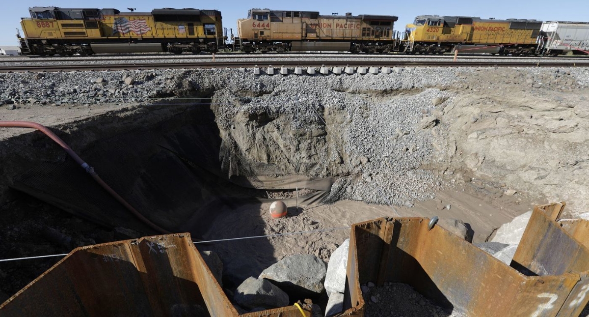 Temen por "misterioso" desplazamiento de géiser en California - geiser-lodo-california-2