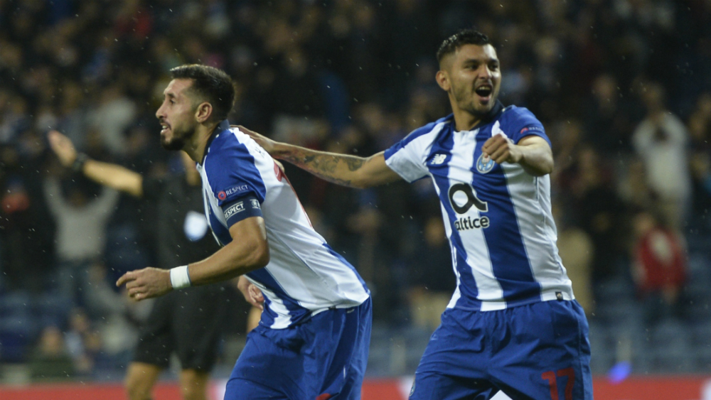 Porto golea al Lokomotiv en Champions; Herrera y ‘Tecatito’ anotan