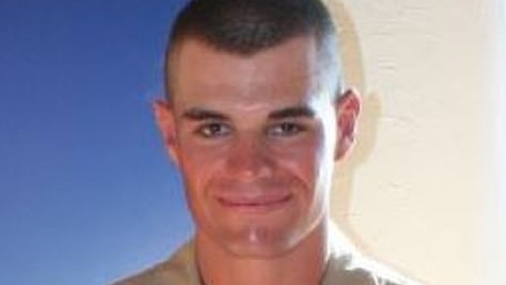 Identificado, autor de tiroteo en bar de California - ian-long