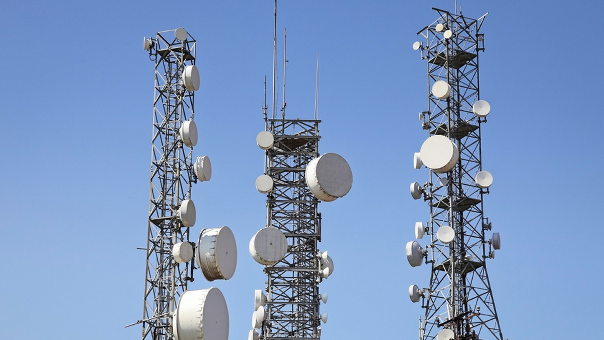 Ifetel entrega a AT&T y Movistar concesiones de banda 2.5 GHz