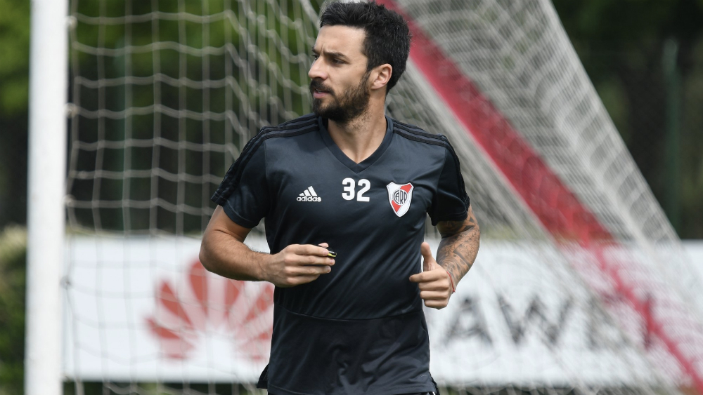 Scocco se pierde final de Libertadores ante Boca por lesión
