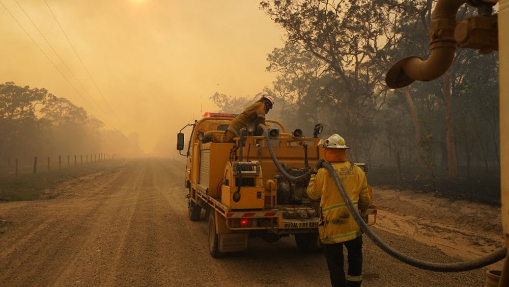 Ordenan evacuación masiva por incendios forestales en Australia