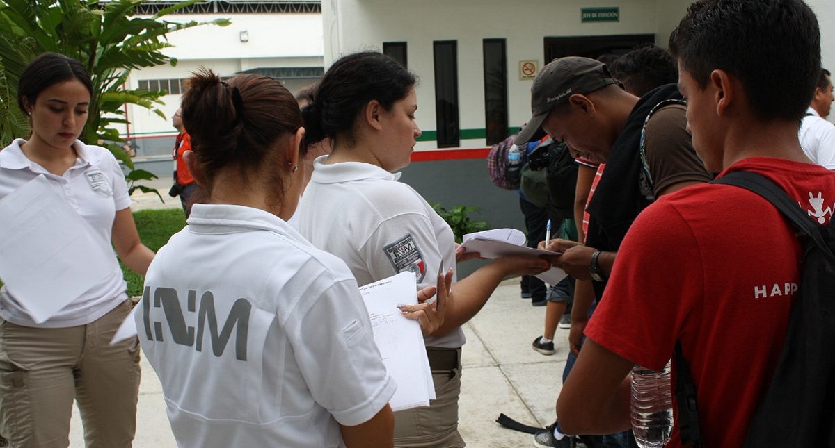 Expulsan de segunda caravana a tres migrantes para su deportación
