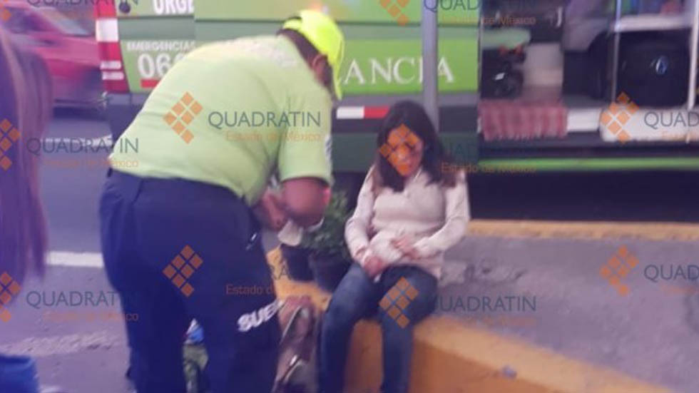 Jóvenes saltan de camión en movimiento para evitar asalto en Toluca