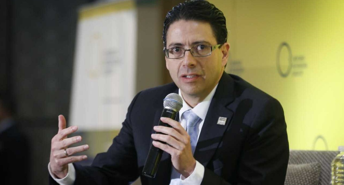 Juan Carlos Zepeda renuncia a la Comisión de Hidrocarburos