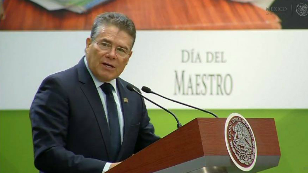 Juan Díaz de la Torre pide licencia a la dirigencia del SNTE