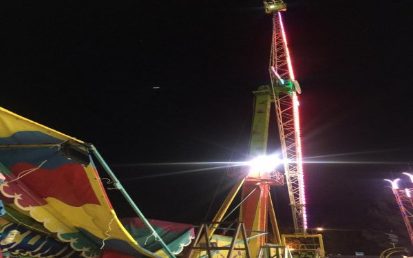 #Video Lona salva a joven tras caer de juego mecánico en Tlaxcala - juego-mecanico-feria-de-tlaxcala1