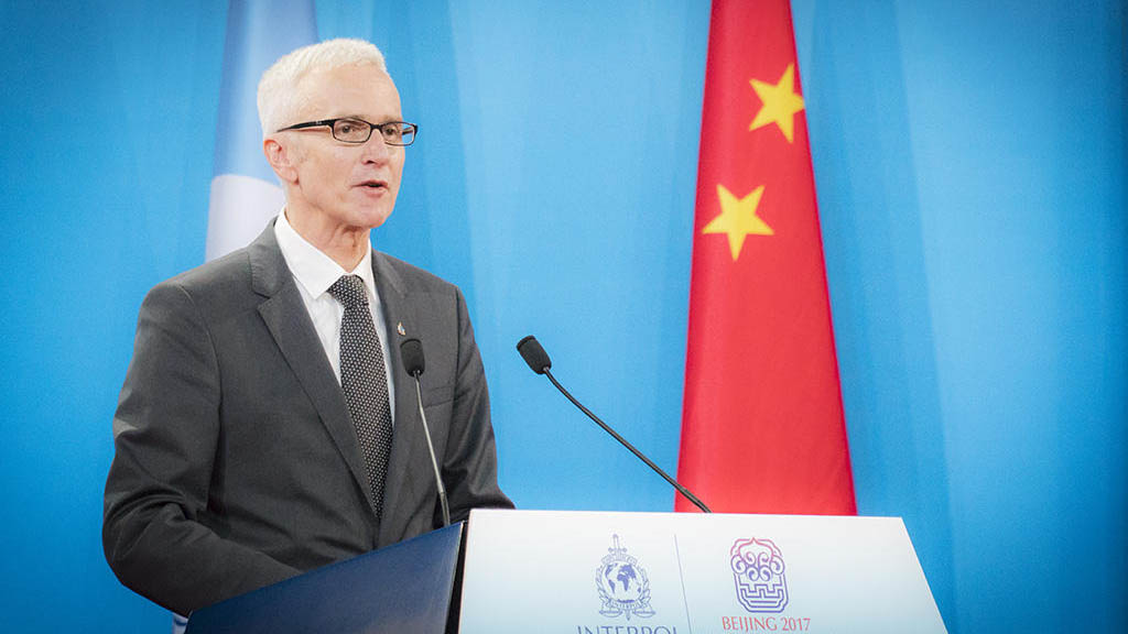 Interpol deberá “aceptar” dimisión de expresidente chino: secretario