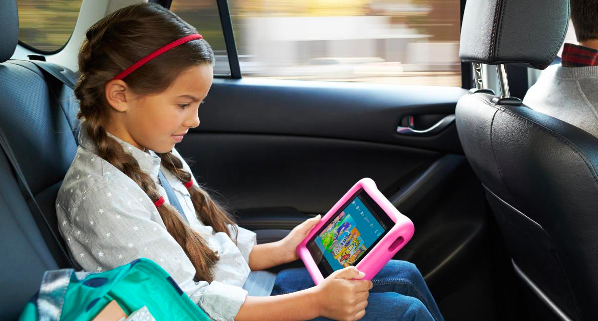 Hackers roban información y archivos de miles de niños