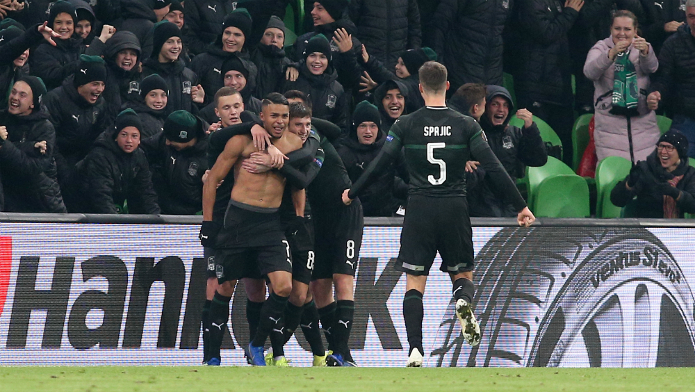 Con Ochoa en la portería, Standard Lieja perdió 2-1 ante el Krasnodar