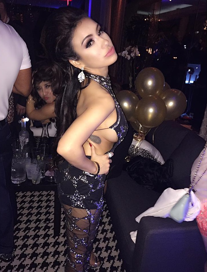 Mujer sufre daño cerebral por someterse a rinoplastia barata en México - laura-avila