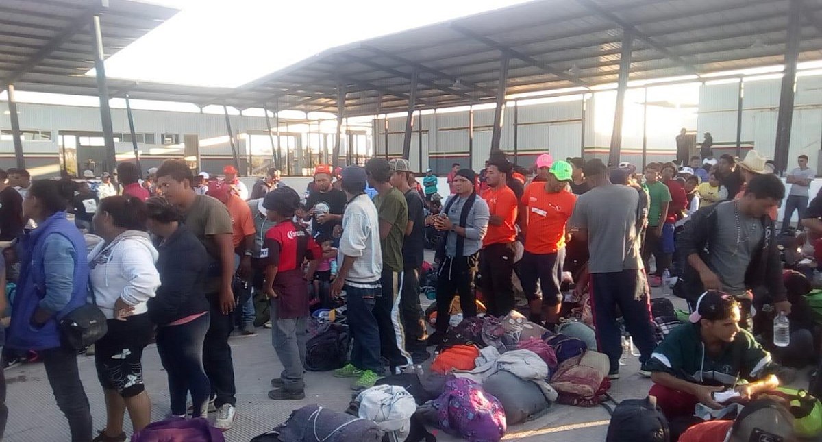 Arriba caravana migrante a Sinaloa