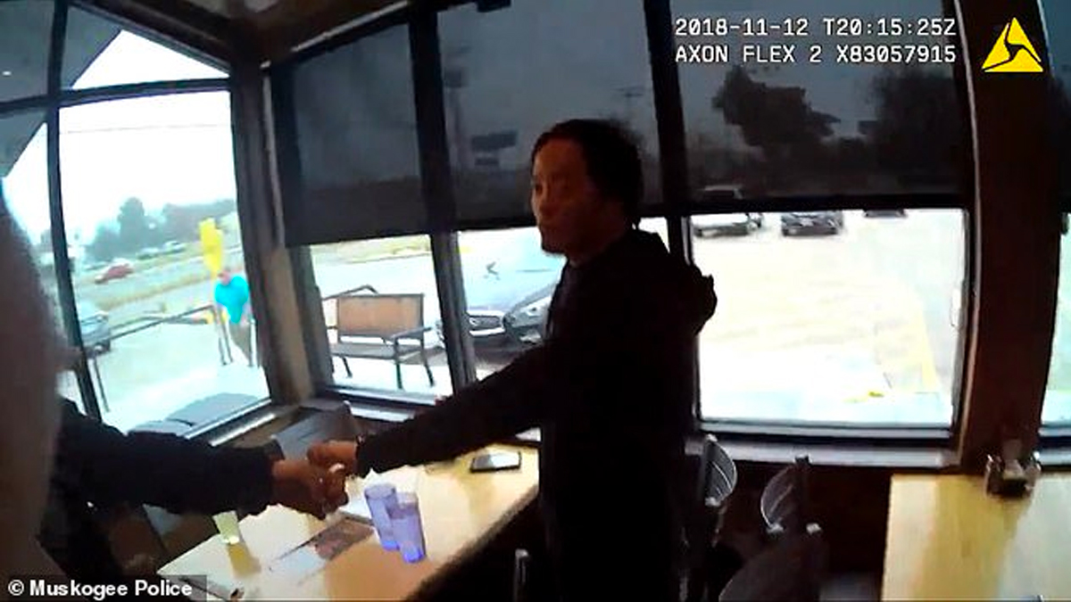 #Video Policía de Oklahoma mata a hombre dentro de un bar